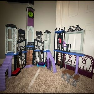 Monster high deluxe high school play set